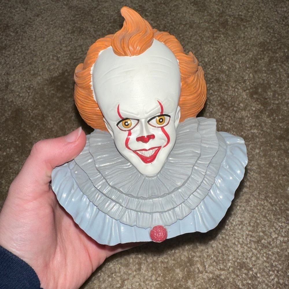 Pennywise IT planter/vase